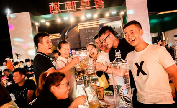 三十年，國際客廳見證啤酒節(jié)的嶗山故事