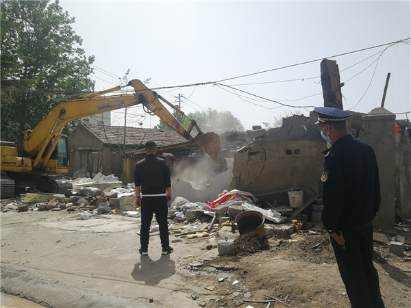 3000平米違建被拆除！嶗山區(qū)扎實快速有效推進(jìn)違建問題