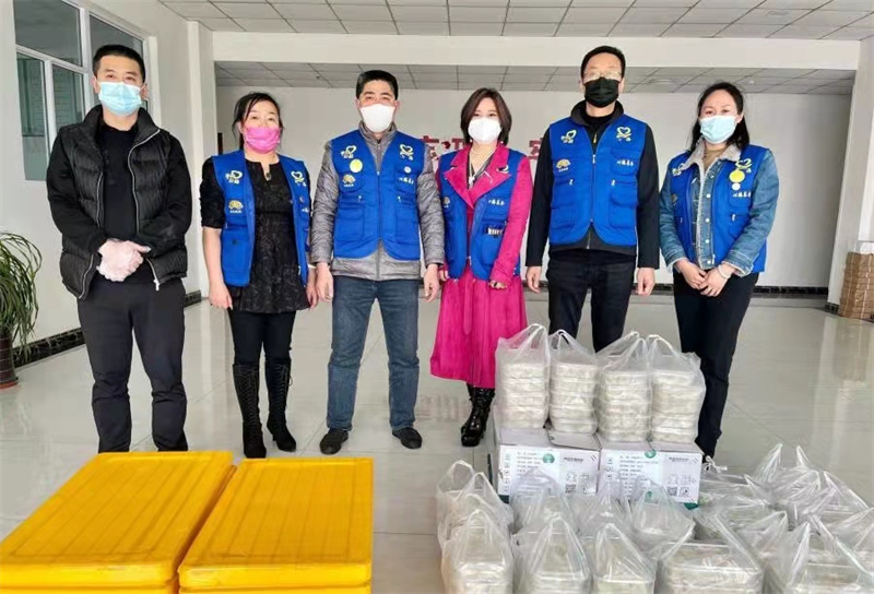 1000份愛心餃子暖人心——心海公益向社區(qū)一線人員送愛心