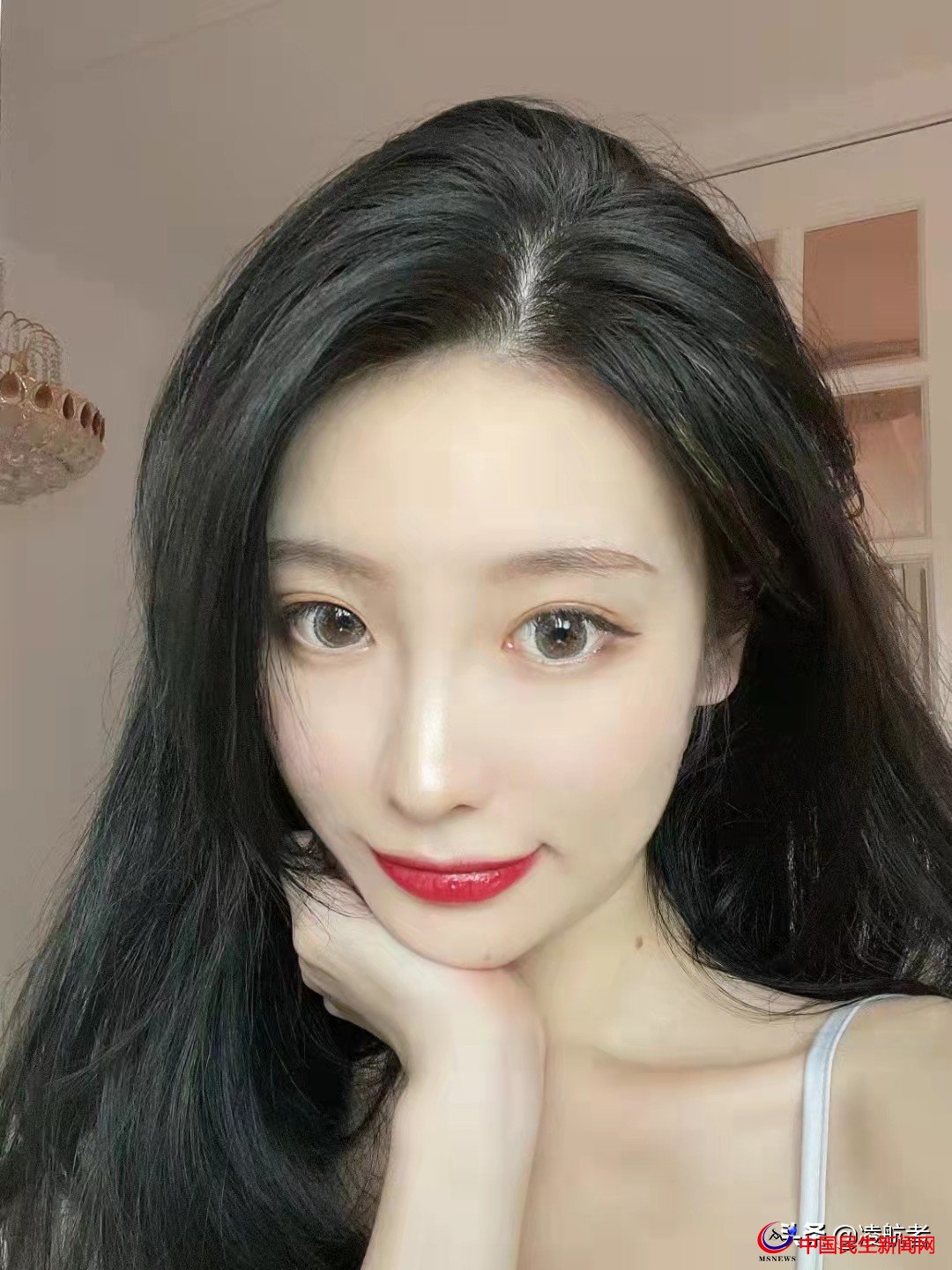 青島大嫚：國內知名博主舒芙蕾蕾，身高168CM，體重45KG