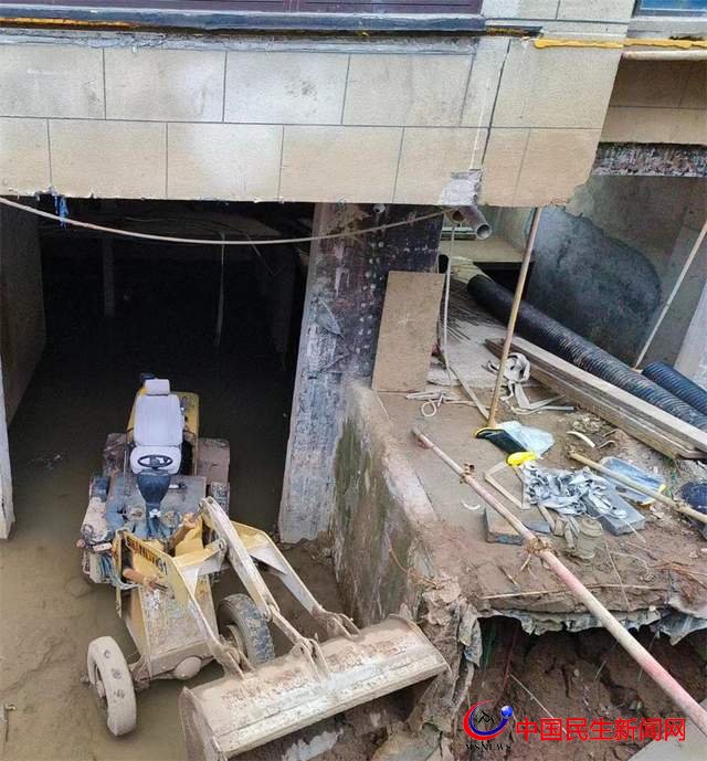 青島城陽：天安數(shù)碼城御園小區(qū)：假借修水管名義肆意破壞樓體改造地下室