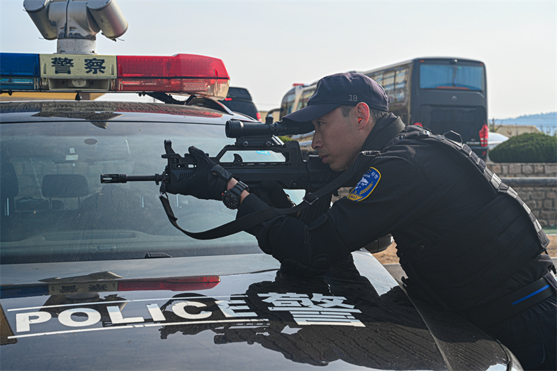 一朝鋒芒，千日磨礪！青島特警實(shí)戰(zhàn)大練兵！
